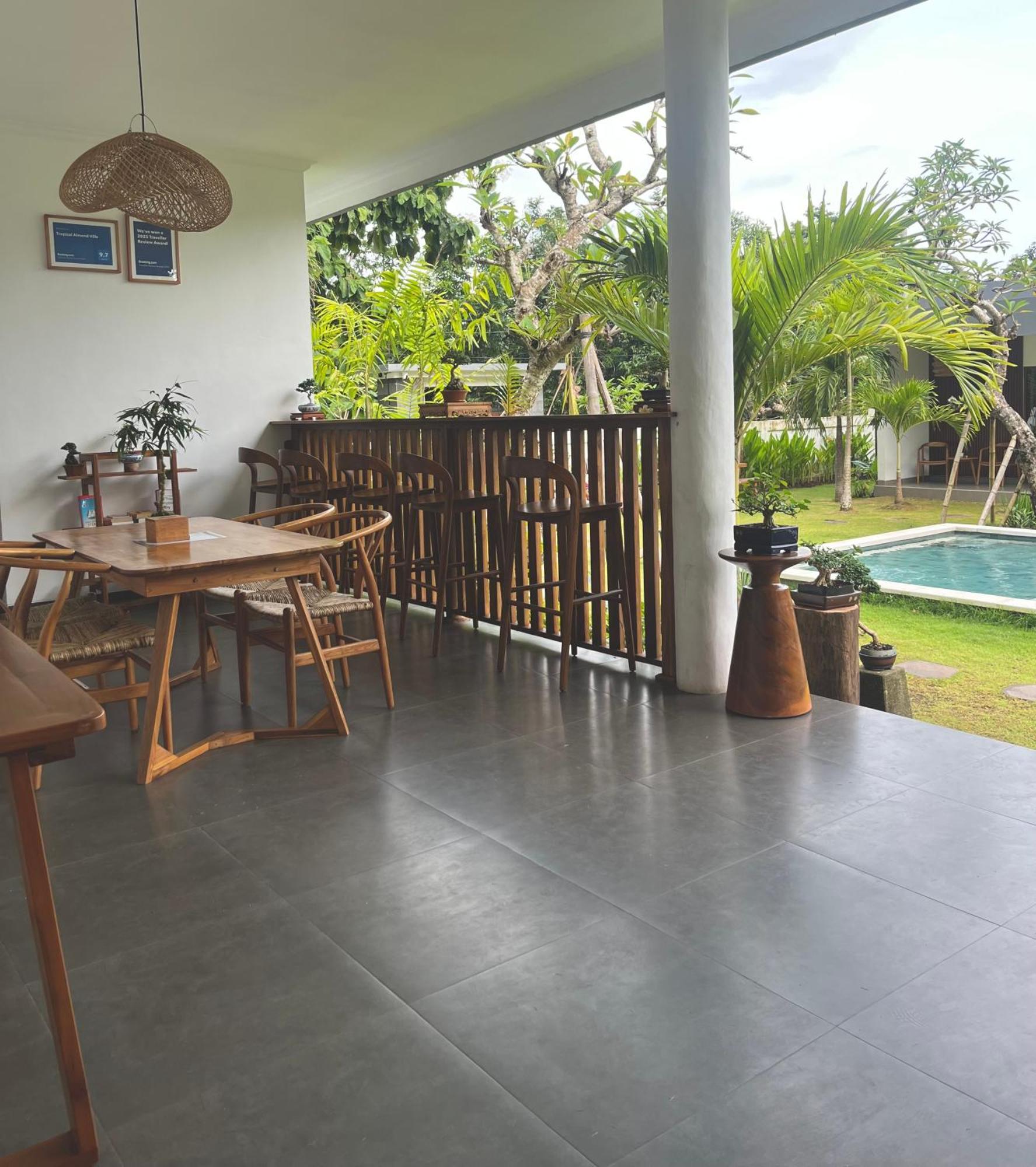 Tropical Almond Villa 乌鲁瓦图 外观 照片